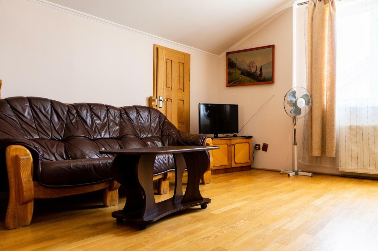 Hostel Villa Roma Lviv Luaran gambar