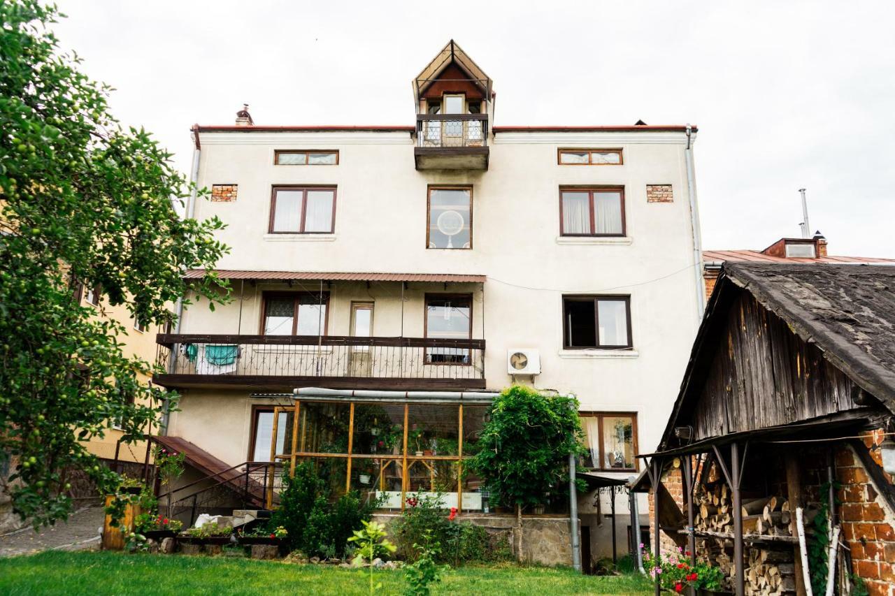 Hostel Villa Roma Lviv Luaran gambar